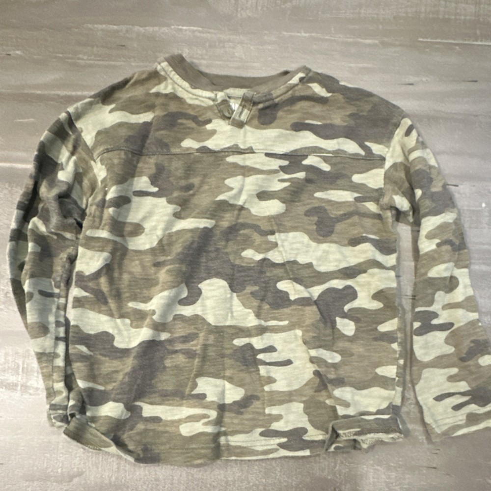 Gap Kids Boys Camouflage Long Sleeve Crew Neck Pullover Knit T-Shirt Size S