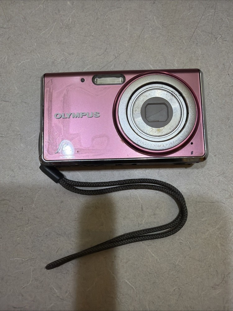 Olympus FE-4030 14.0MP 4xMultilingual settings Compact Digital Camera Sold As Is