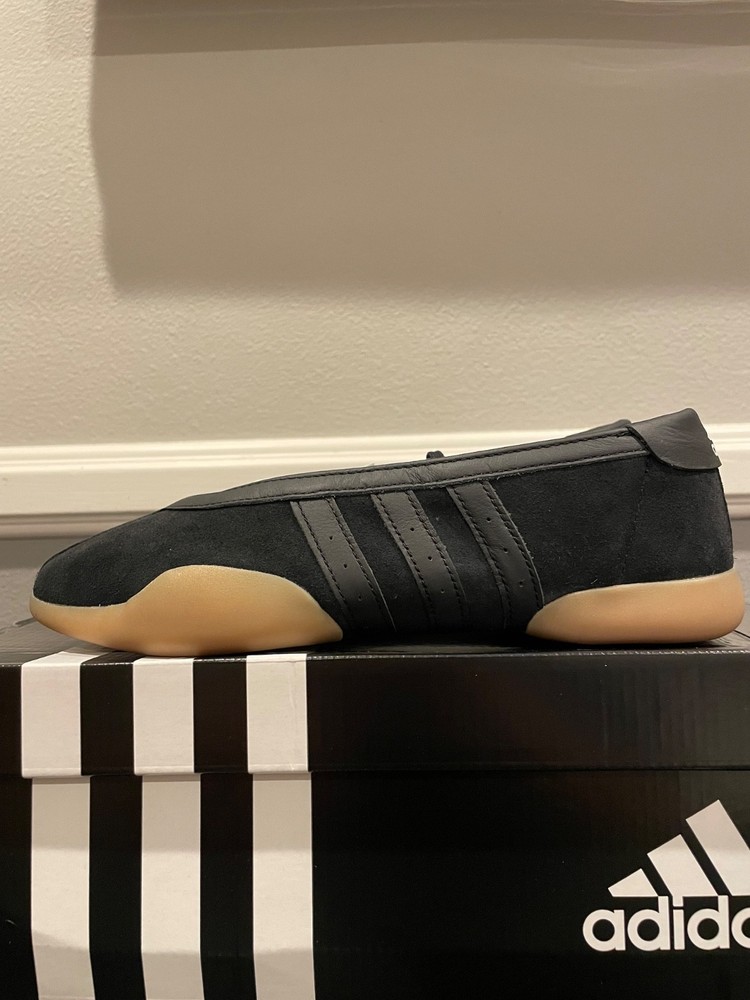 Size 6 - Adidas Taekwondo Mei Ballet Black Gum W