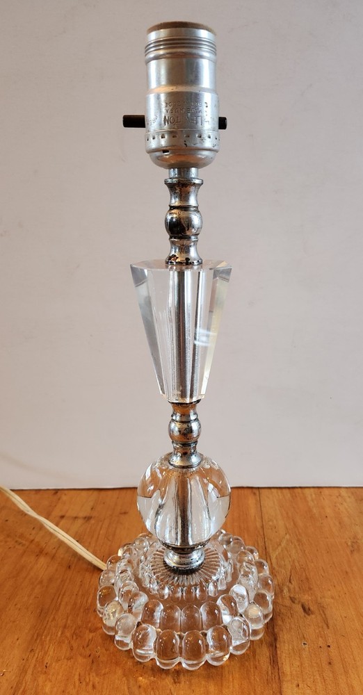 SALE $18.00- Vintage Table Lamp 1940s-1950s Cut Crystal Boudoir