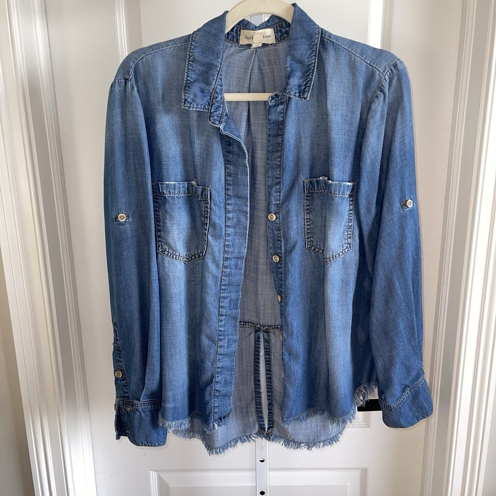 Cloth & Stone Chambray Denim Button Down Shirt Size M Frayed Hem Lightweight