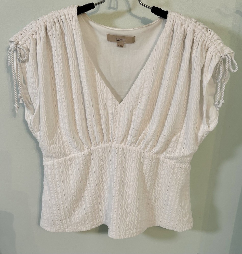 Loft Women’s L Peplum Sleeveless White Knit Top Tie Shoulders V-Neck Lined EUC