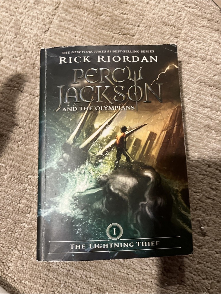 Percy Jackson and the Olympians Book 1 The Lightning Thief by Rick Riordan