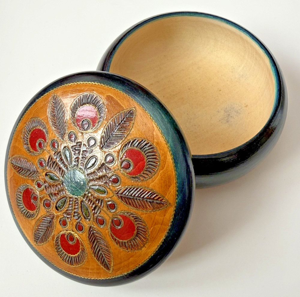 Vintage Polish Carved Wooden Trinket Box with Lid Round Folk Art Handmade 4