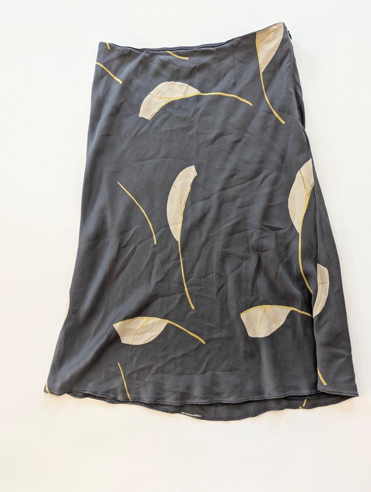 Anthropologie Postmark Women's Size 2 Midi Skirt Silk Classy Yellow Leaf on Gray