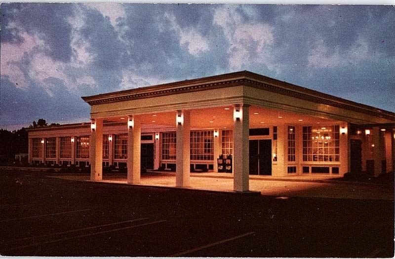 Postcard HOTEL SCENE Madison Georgia GA m/09 AJ0776