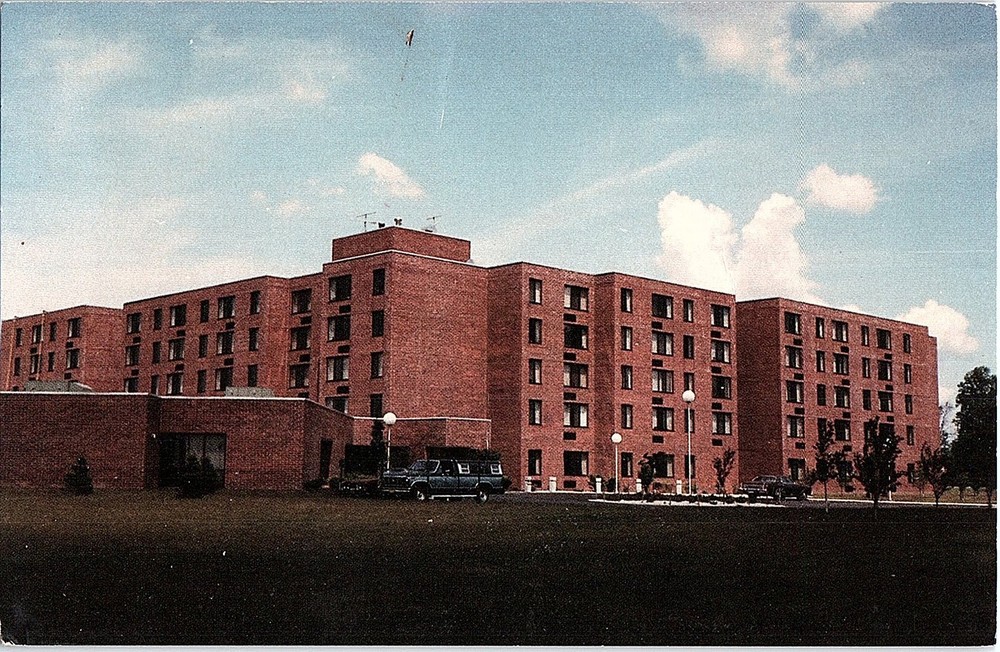 Postcard BUILDING SCENE Lincoln Illinois IL m/09 AI0243