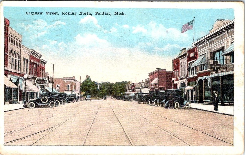 1919, Saginaw Street Looking North, PONTIAC, Michigan Postcard - E.C. Kropp
