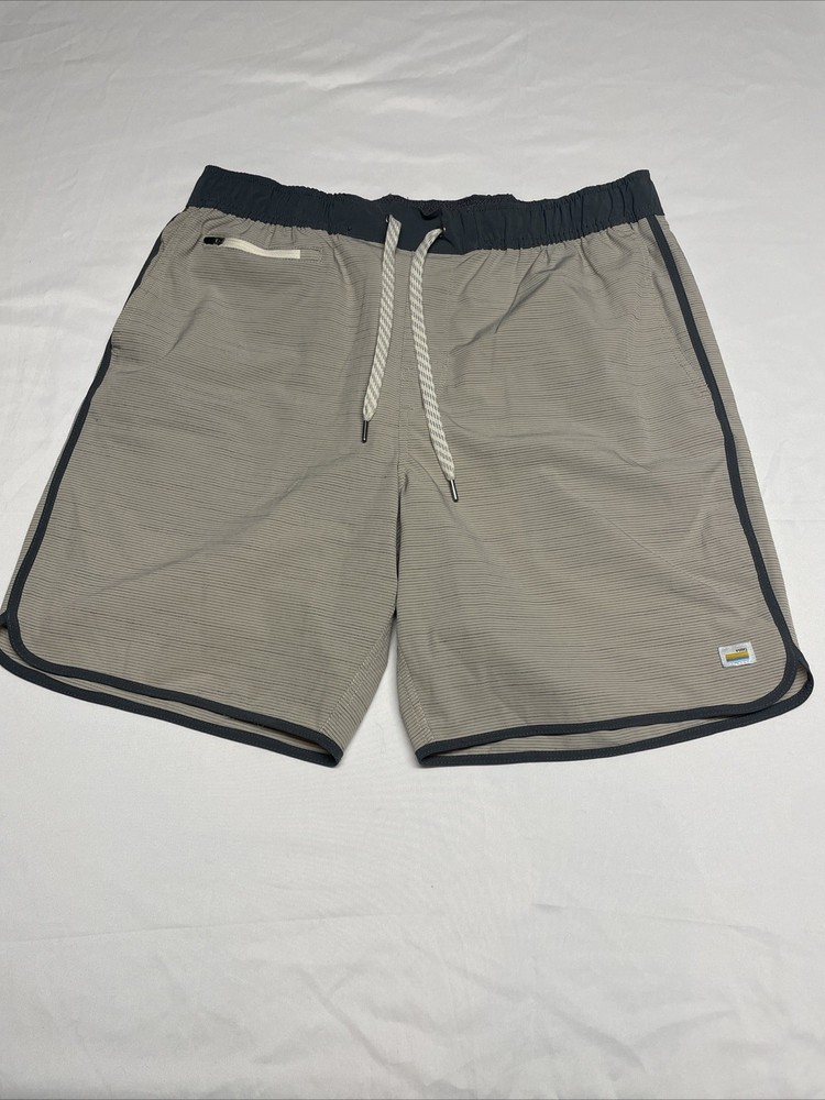 Vuori Banks Performance Athletic Shorts Tan Men Large