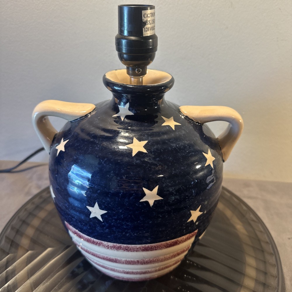 American Heritage Stars & Stripes Ceramic Lamp.   Americana RARE 11” Tall