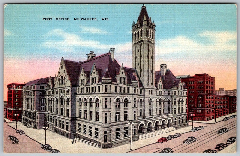 Vtg Linen Postcard Main Post Office Building Milwaukee, WI 1930s