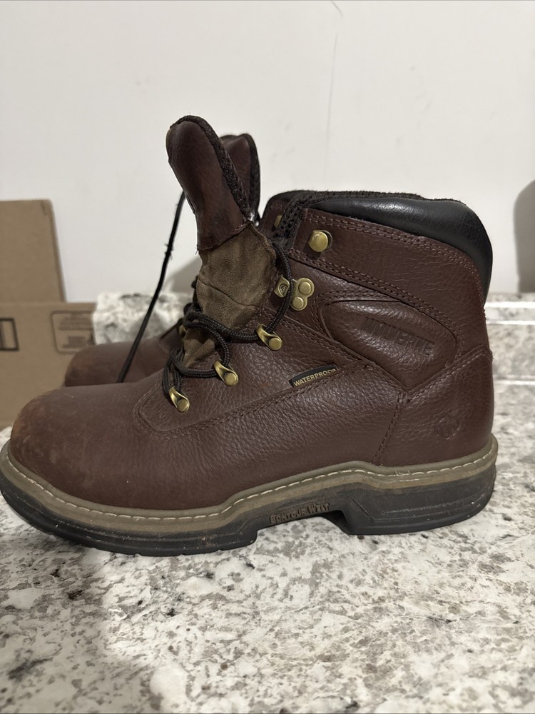 Men's Wolverine Leather Work Boots in Brown Size 8.5