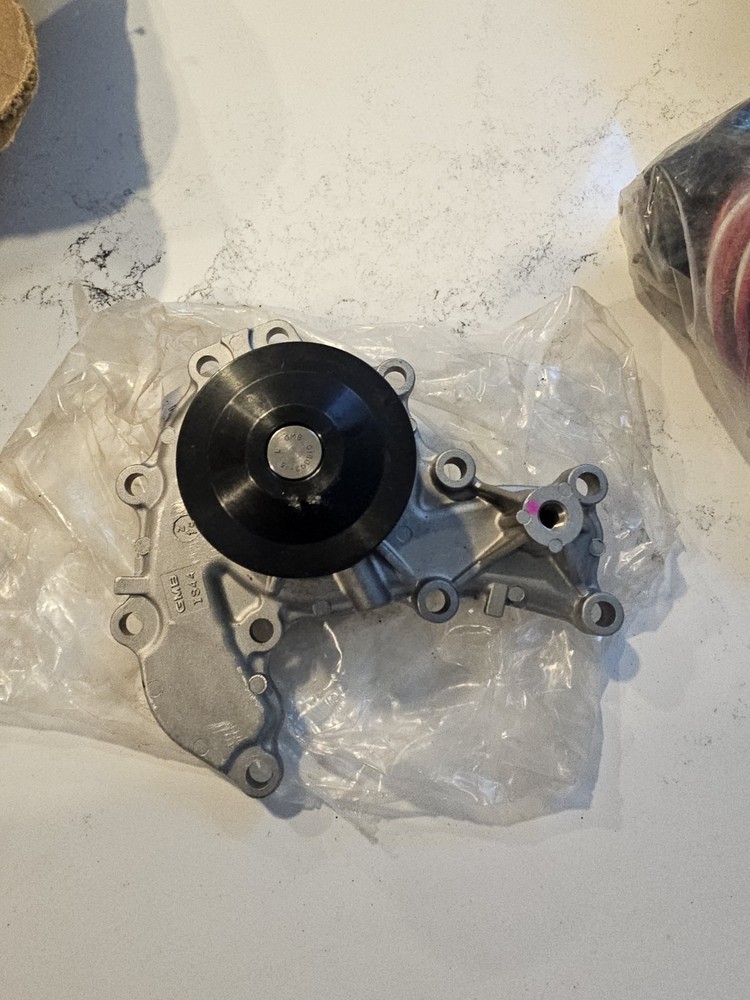 New Water Pump   GMB   140-1440