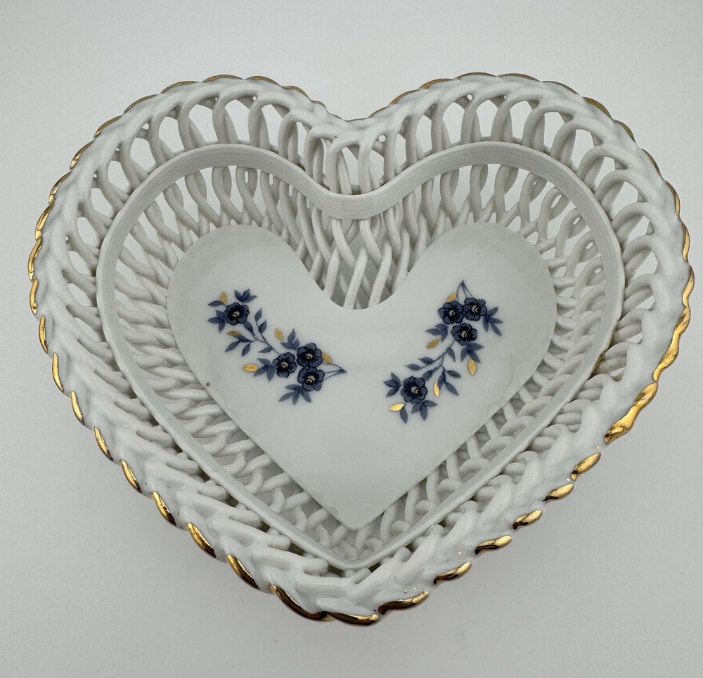 Vintage Apulum Lucru Manuel Hand Painted Woven Basket Porcelain Trinket Dish 4.5