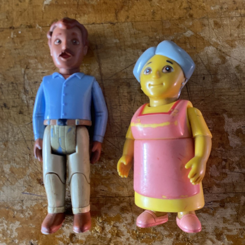Dora The Explorer Abuela And Dad Figures-image