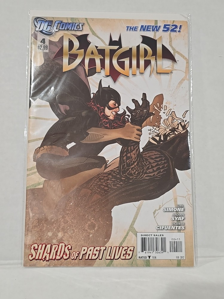 Batgirl #4 Shards of past lives Feb 2012