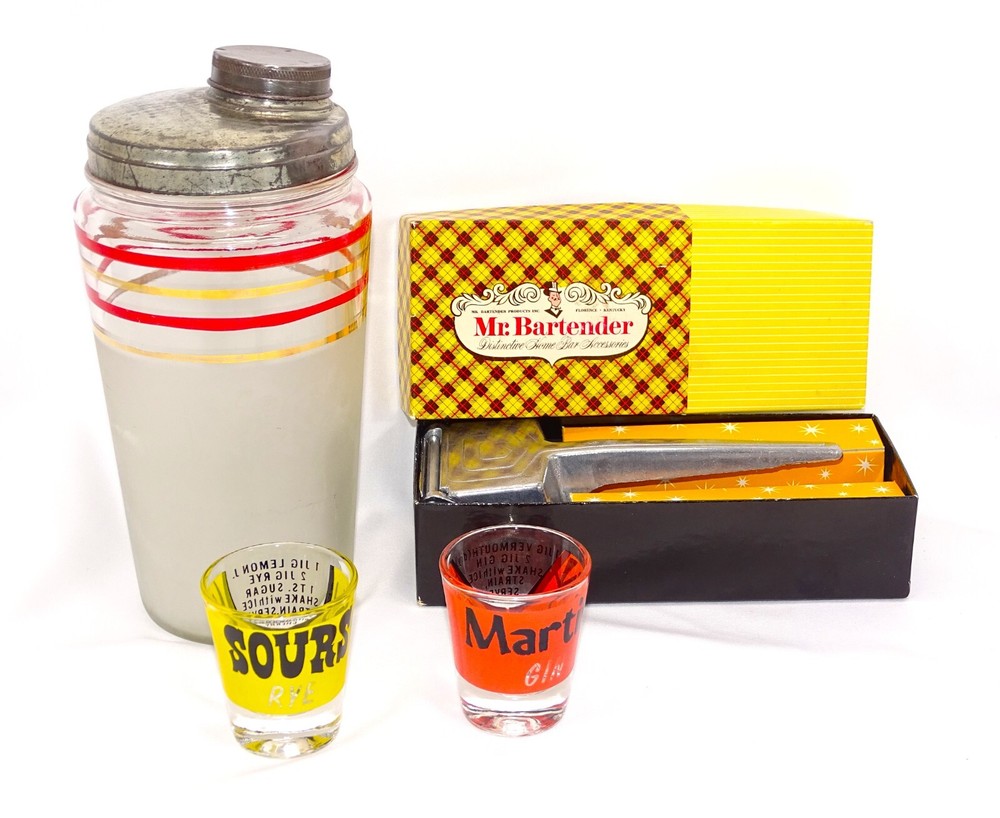 Vintage Mid Century Barware Martini Shaker Shot Glasses Mr Bartender 4 Piece Set