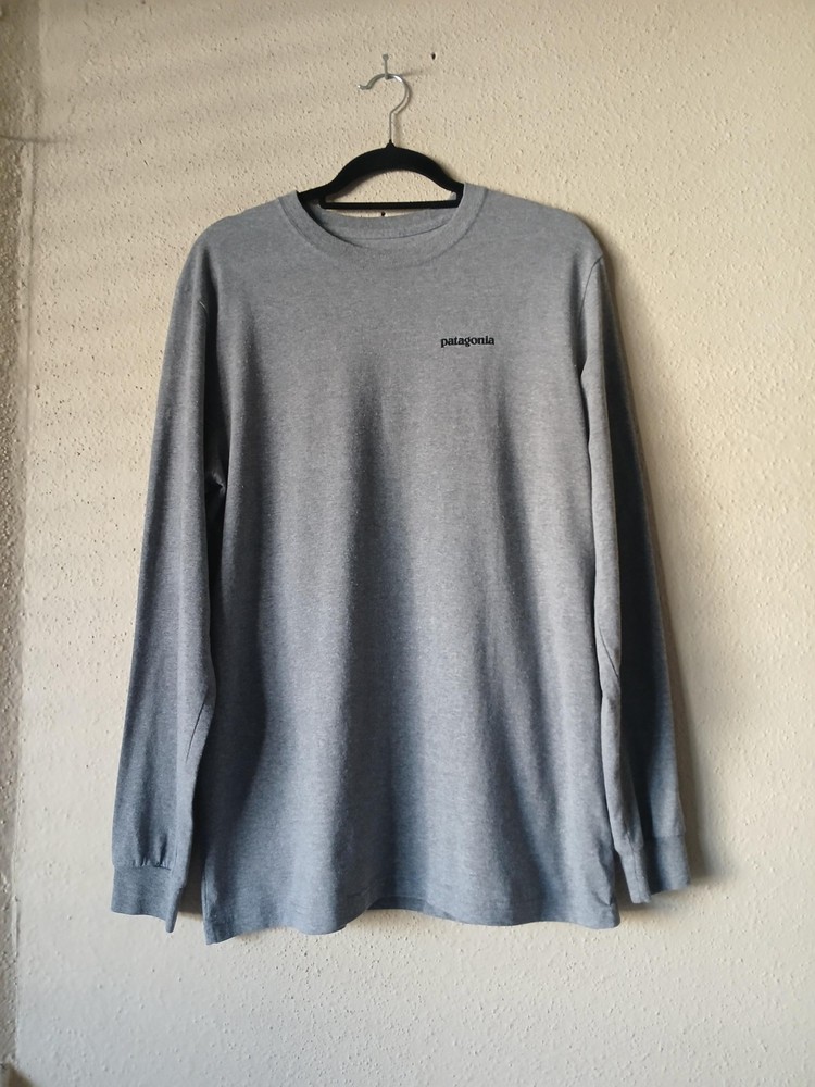 Patagonia Shirt Mens Medium Gray Long Sleeve P-6 Logo Responsibili-Tee Graphic