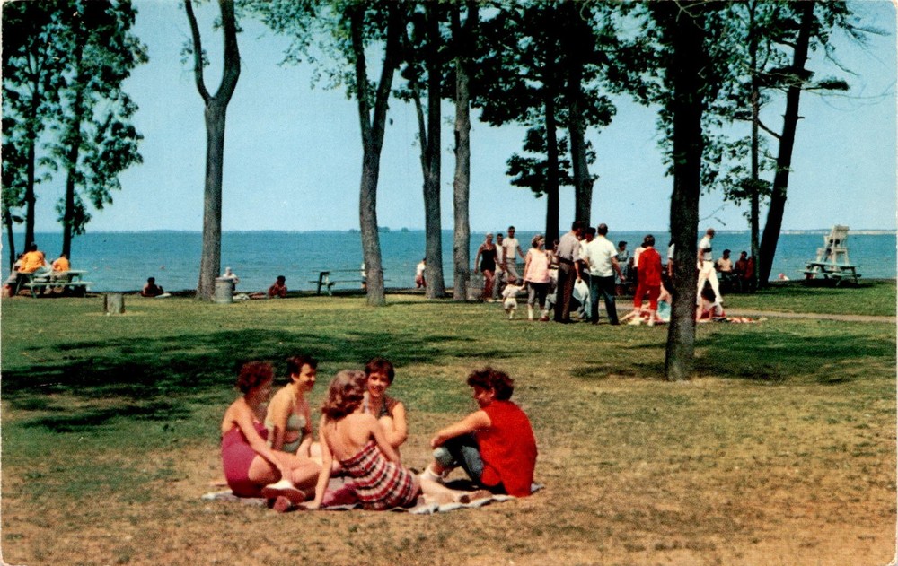 HALLAM & VESTY, ALEXANDRIA BAY, N. Y., WEST Postcard