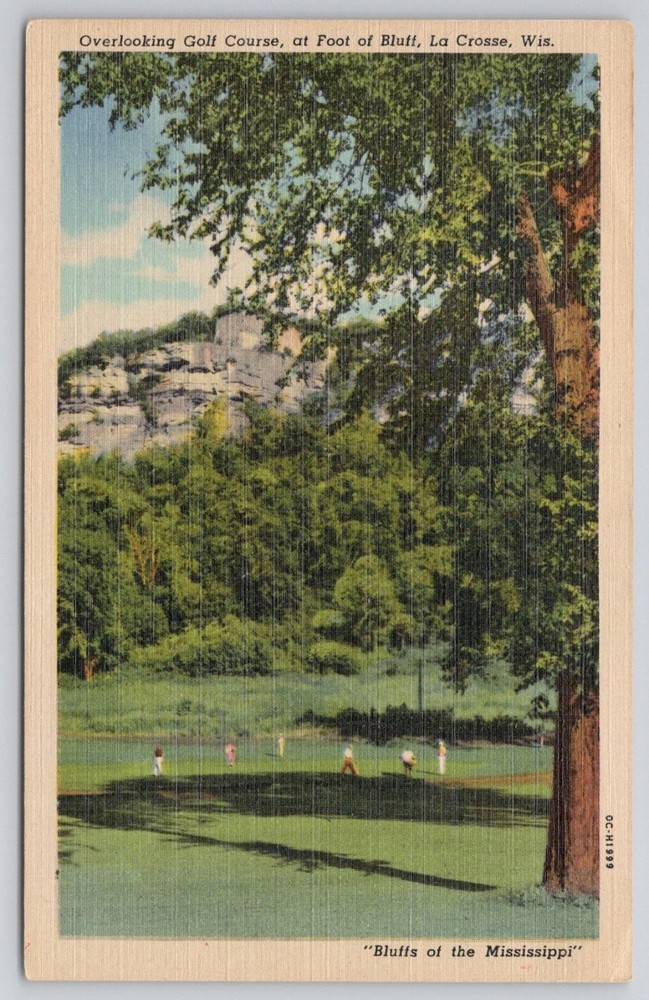 La Crosse WI Golf Course Mississippi Bluffs Linen Postcard Vintage