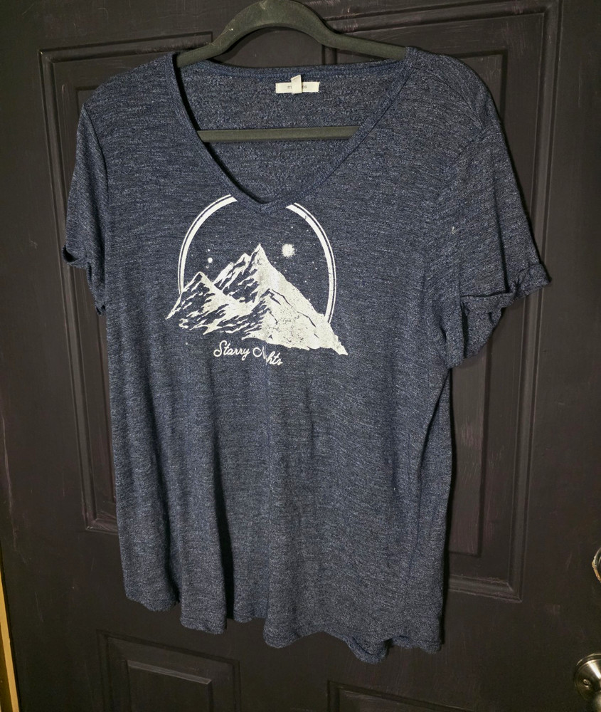 maurices Blue V-Neck Short Sleeve Graphic Print Basic T-Shirt Womens Size L