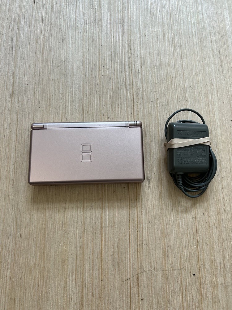 Nintendo DS Lite Metallic Rose Pink Handheld USG-001 W/ Stylus & Charger Tested