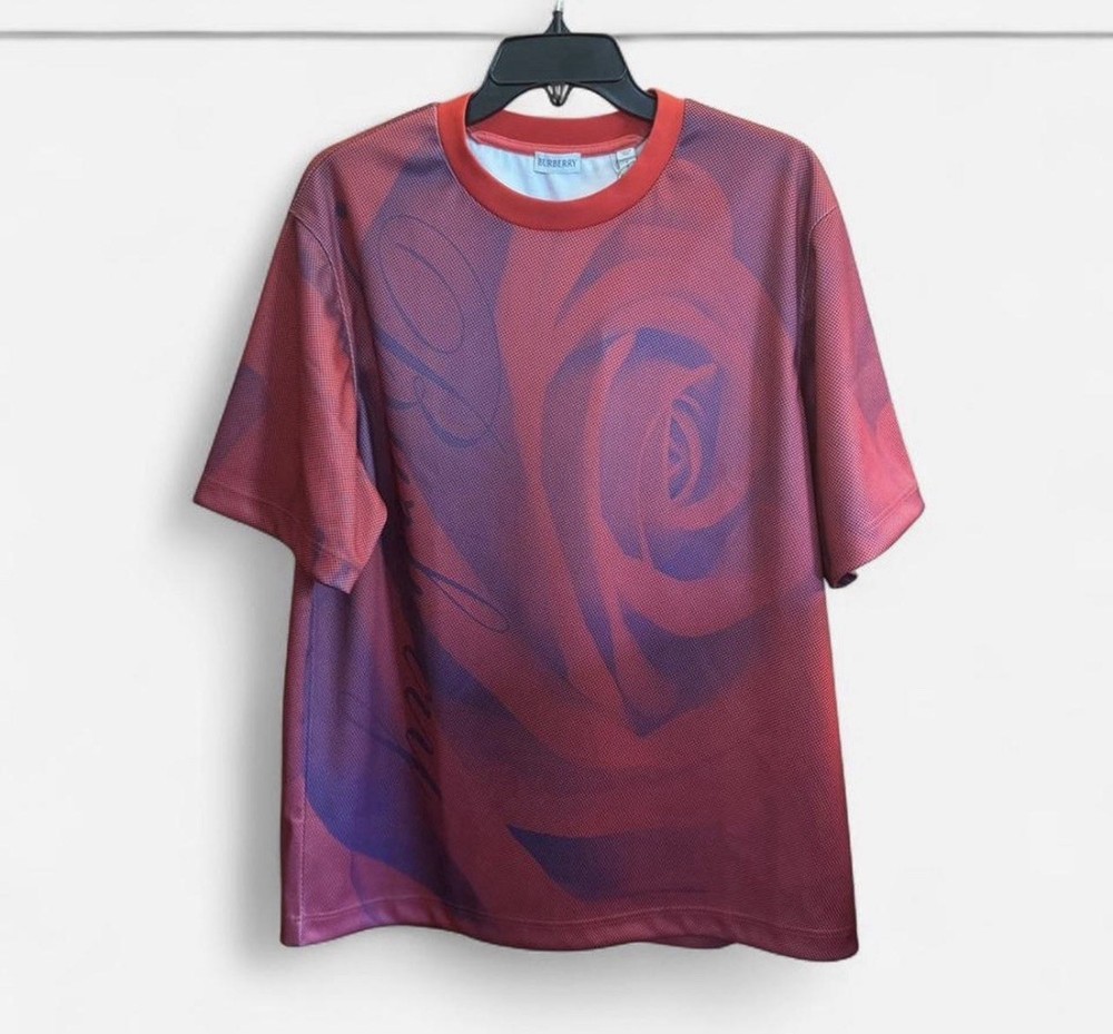 Burberry Daniel Lee — Rose Crewneck Shirt Red Graphic Logo — Small — Msrp: $820