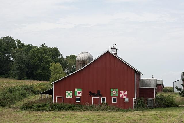 Photo:Pigeon Falls Wisconsin Amish Barn Quilts Horse Buggy 2016