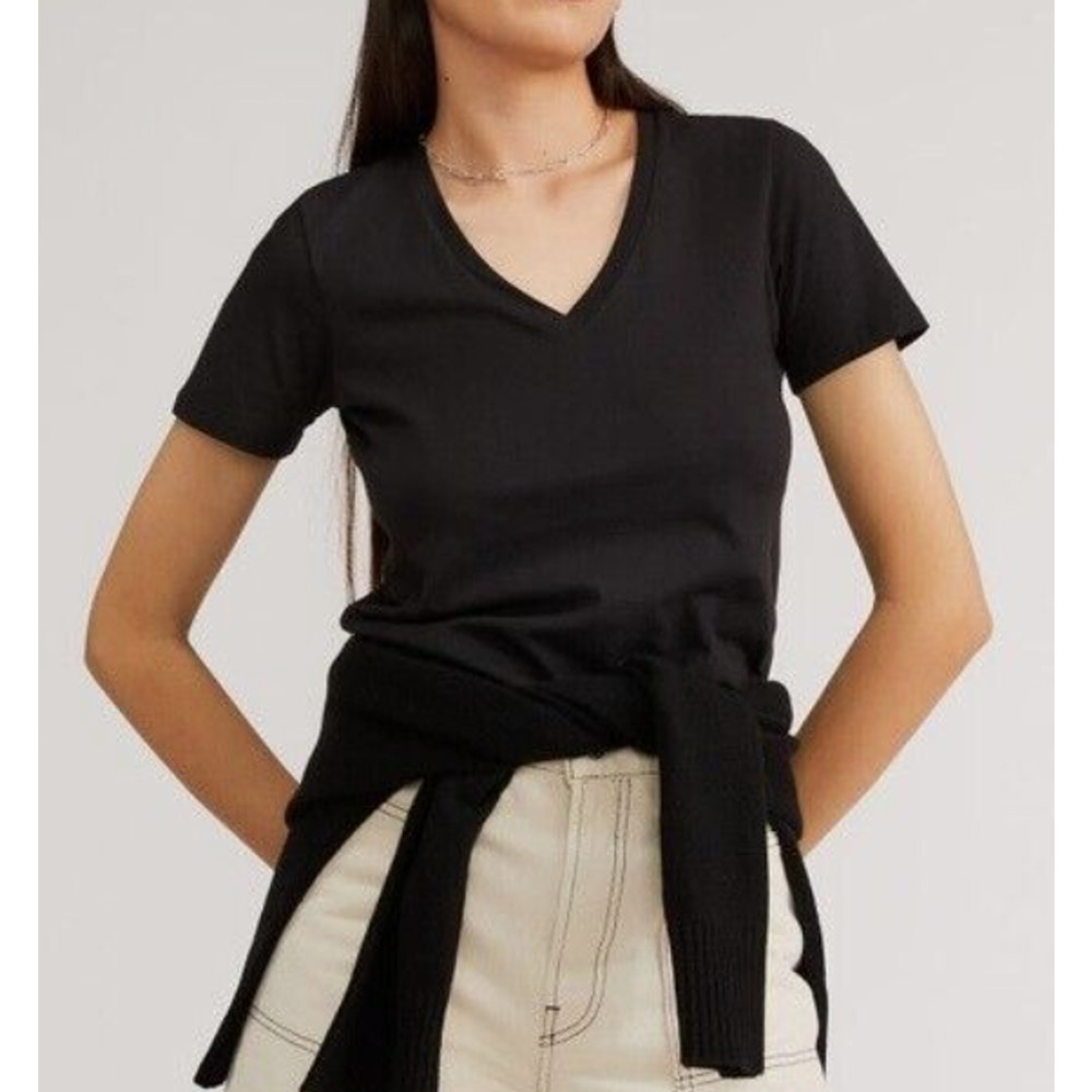 Everlane	Size	XS NEW The Organic Cotton V-Neck Black Tshirt Minimalist Capsule