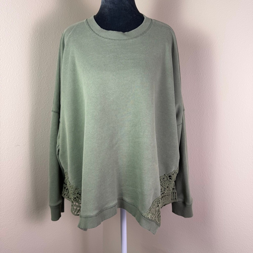 AERIE Oversized Crew Sweatshirt Sweater Crochet Detail Medium Green Cozy Boho