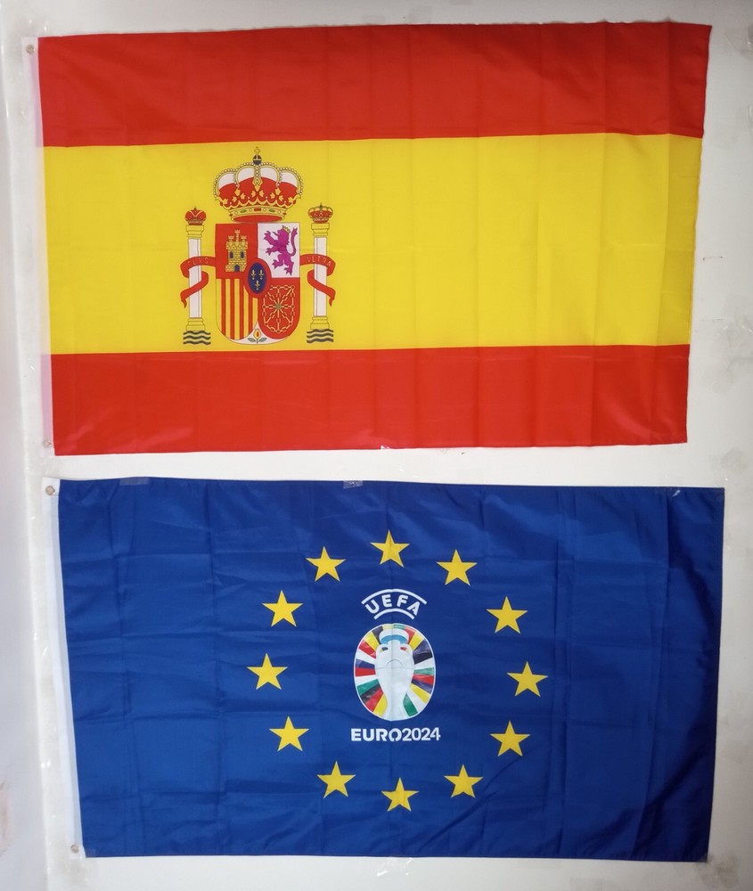 1 EURO FLAG + 1 SPAIN  FLAG  $30