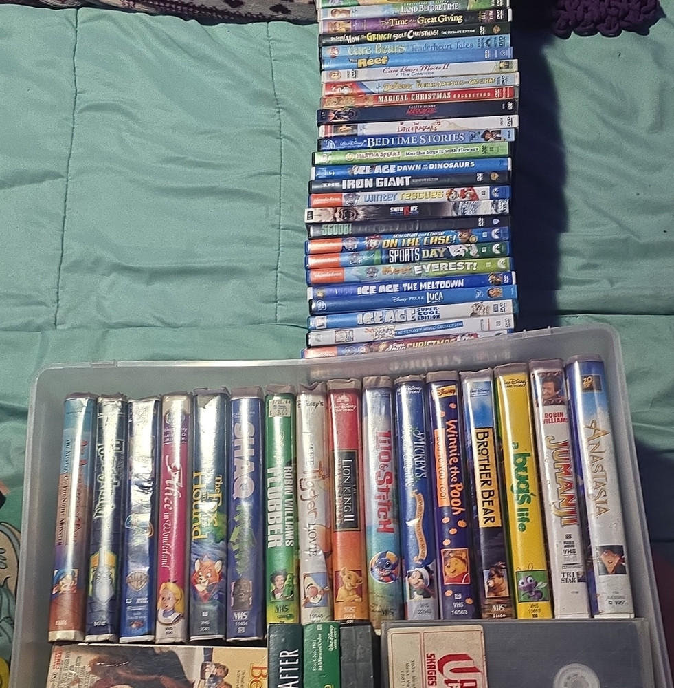 Walt Disney Home Entertainment VHS Tape Lot: Animated & Family, NTSC, English