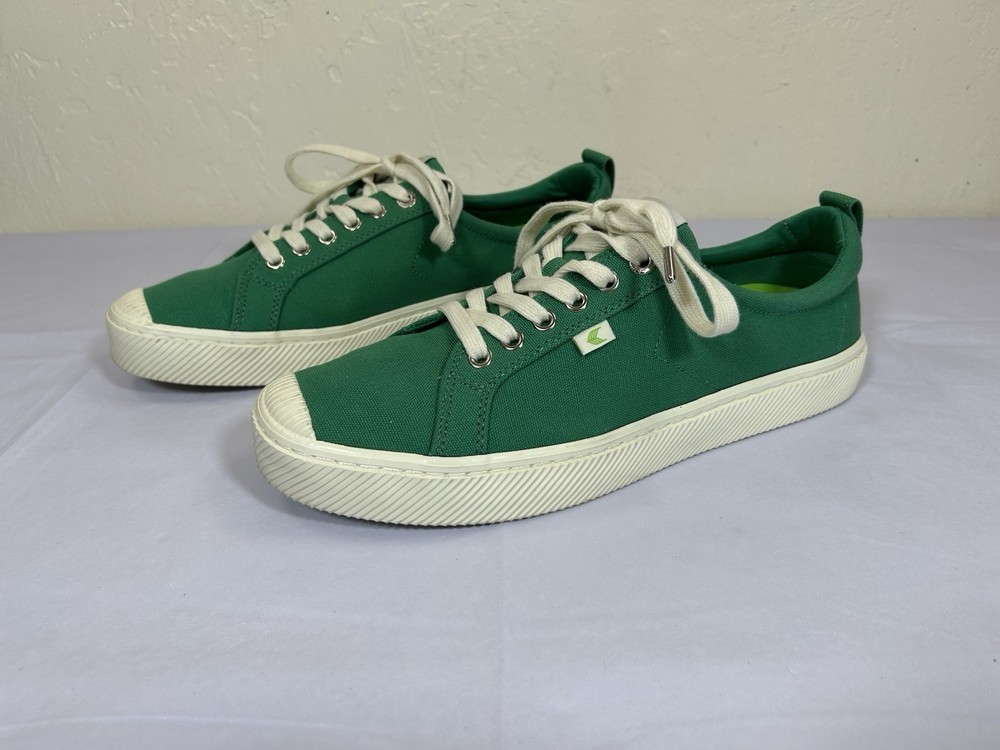 Unisex Cariuma OCA Green Canvas Sneakers; US Men's 11, US Women's 12.5 - New