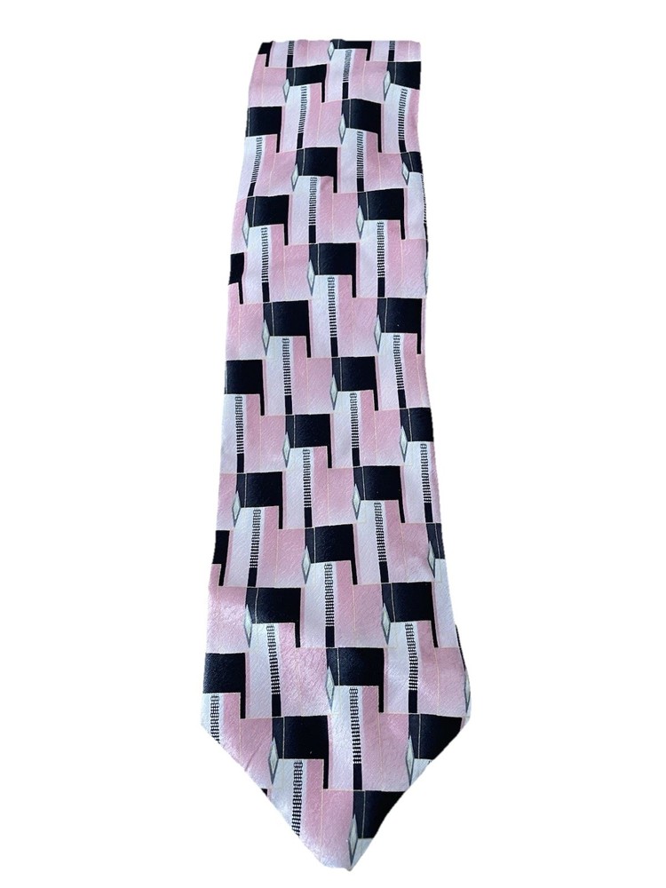 PIERRE CARDIN 100% SILK TIE NECKTIE MADE IN ITALY.  Pink, black,silver pattern