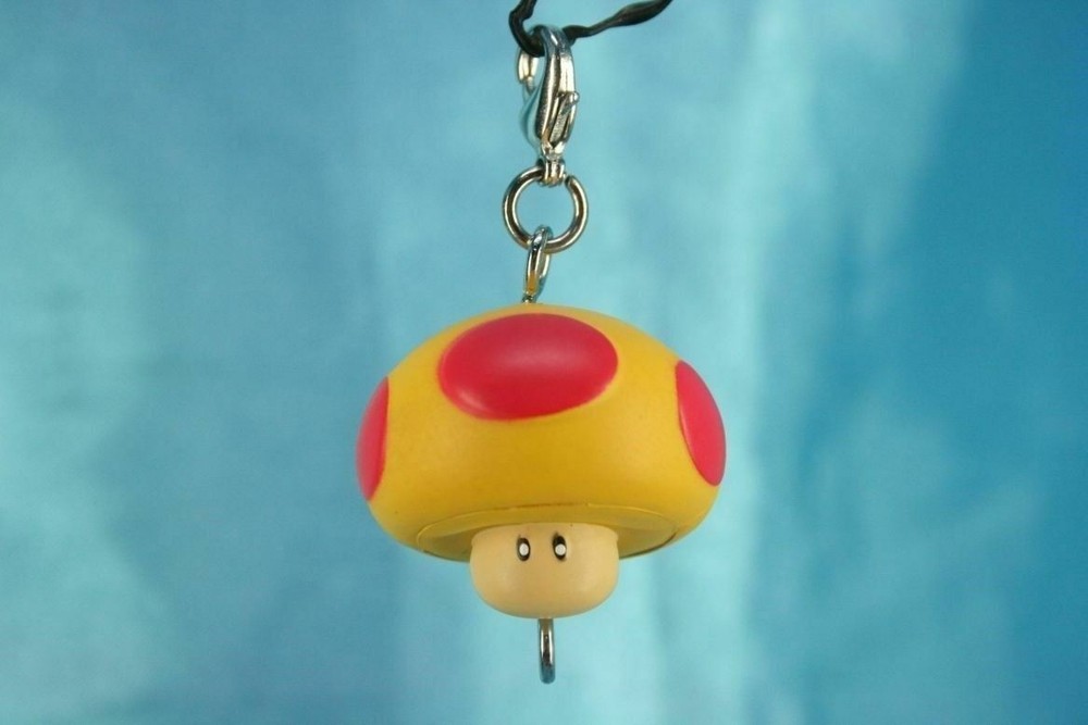 Bandai Super Mario Bros DX Mini Charm Zipper Pull Figure Mega Mushroom