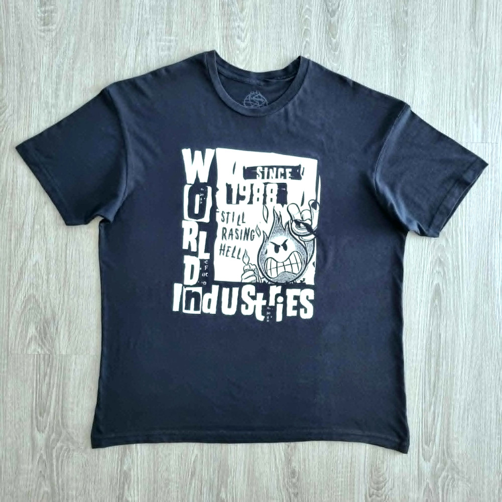 Vintage WORLD INDUSTRIES Skateboards Shirt L Punk Rock Y2K Skate Blind Black Dgk
