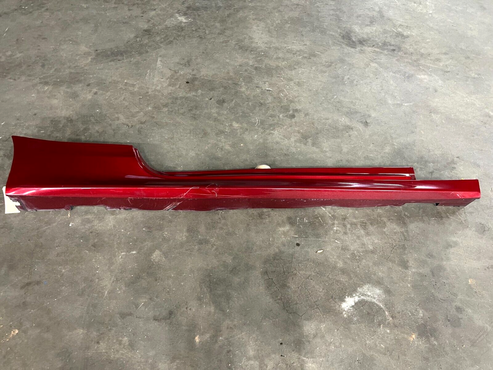 16-19 Cadillac ATS Coupe Right Passenger Rocker Panel Molding OEM Lot3498