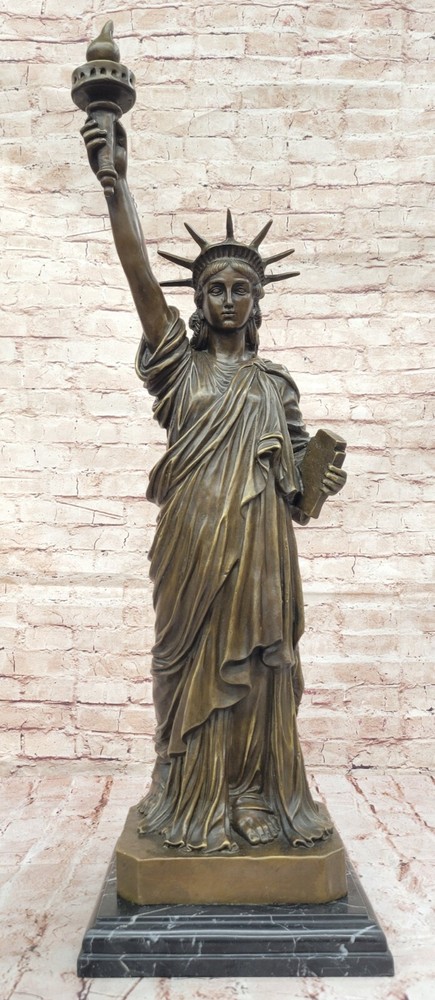 Art Deco Massive Statue of Liberty Classic New York Memorabilia Bronze Sculpture