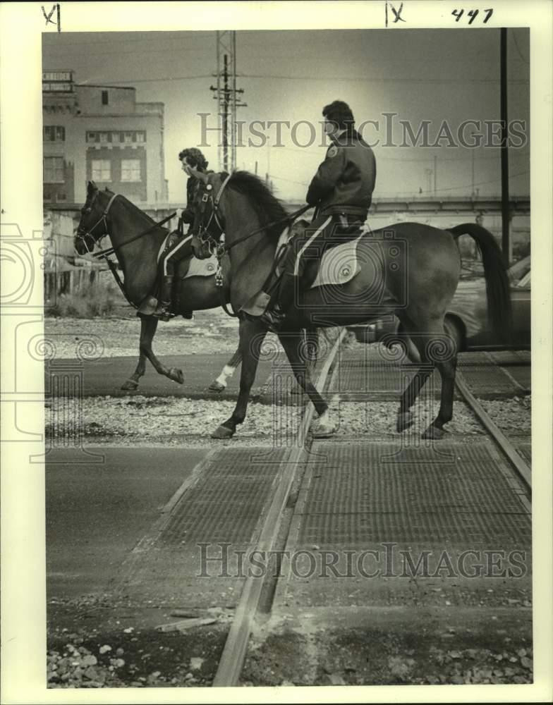 1979 Press Photo New Orleans Police - Officers on Horses - noc03229