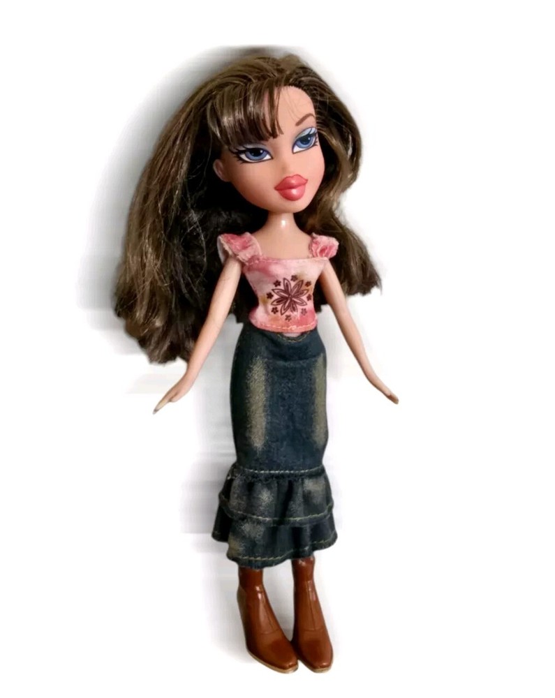Bratz Dana Fashion Doll with Hippie Vintage Denim Outfit & Shoes
