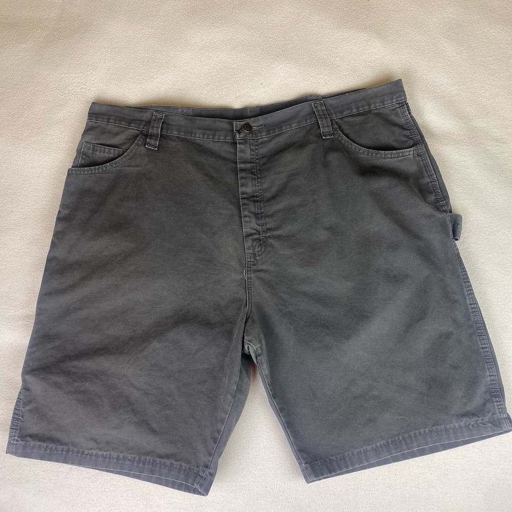 Wrangler Men’s Carpenter Shorts Gray Canvas Size 42 Waist, 10 Inch Inseam