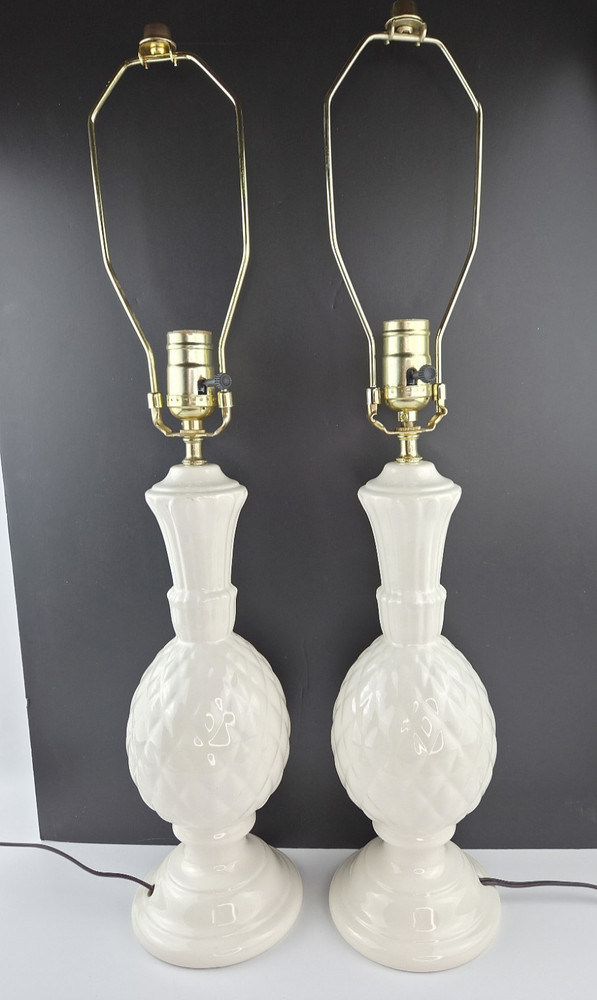 Vintage 1970s Pair White Ceramic Pineapple Table Lamps 25