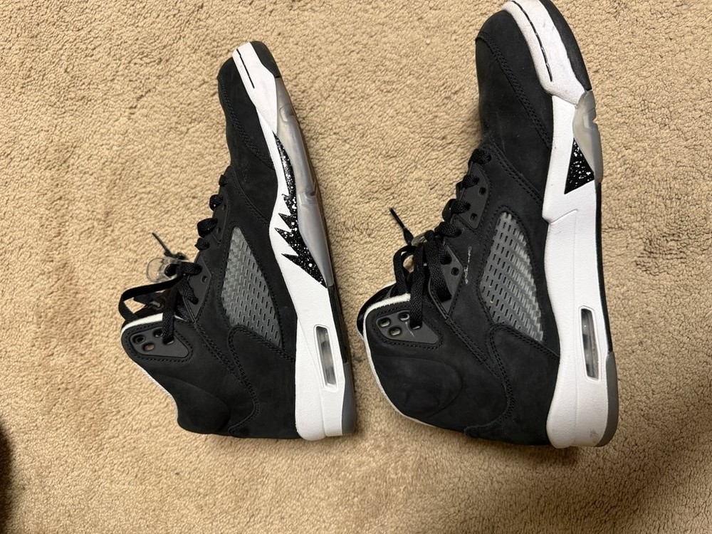 Nike Air Jordan 5 Retro Black Sneakers
