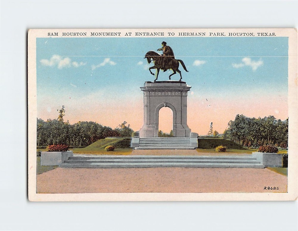 Postcard Sam Houston Monument At Entrance To Hermann Park Houston Texas