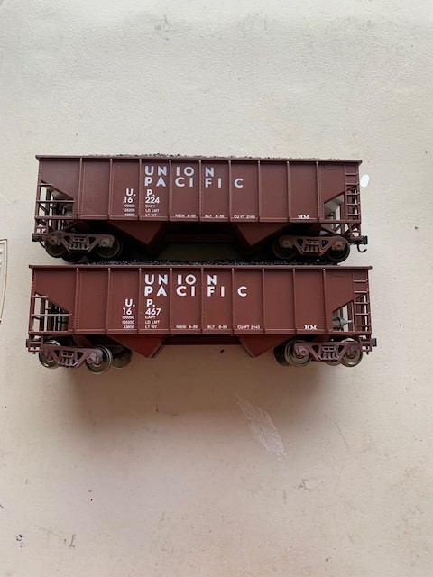 Union Pacific O' scale  Brown Coal Hoopers HM CU FT 2143.