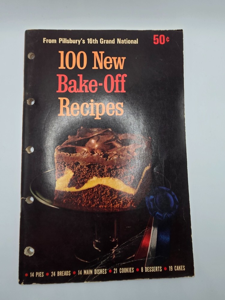 1965 PILLSBURY'S 16th Grand National 100 New Bake-Off Recipes Paperback