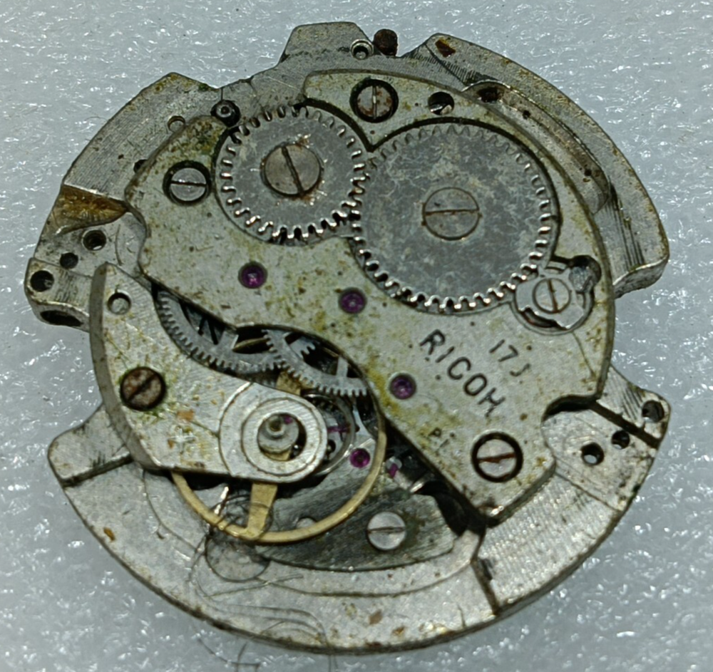 Vintage Ricoh Hand Winding 17 Jewels Date Not Working Watch Repair Parts
