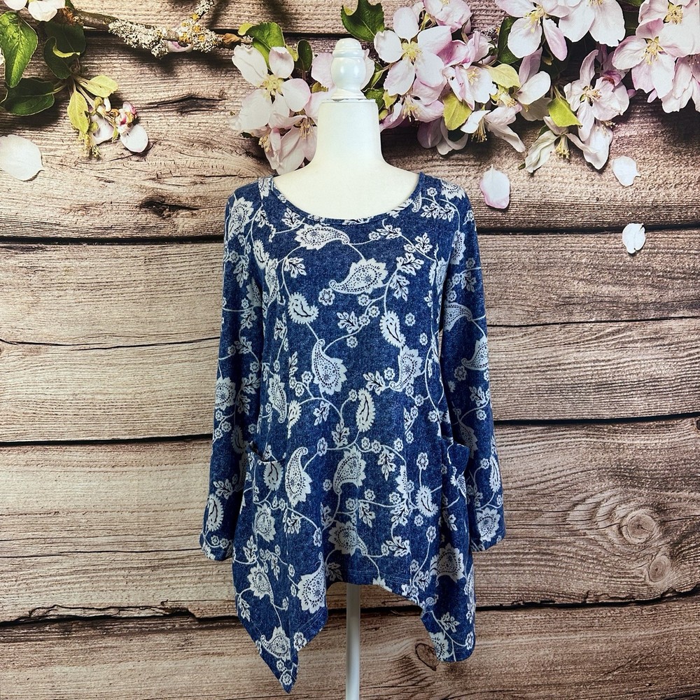Becande Women’s Blue Floral Boho Asymmetrical Cozy Sweater Pullover