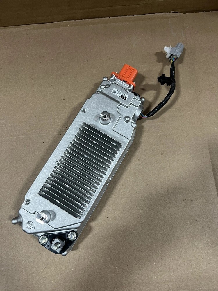 Toyota RAV4 PRIME 21-23 voltage converter inverter G9270-42060 DCDC
