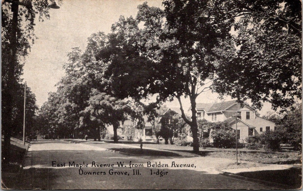 East Maple Avenue West from Belden Ave, Downers Grove IL Vintage Postcard V27